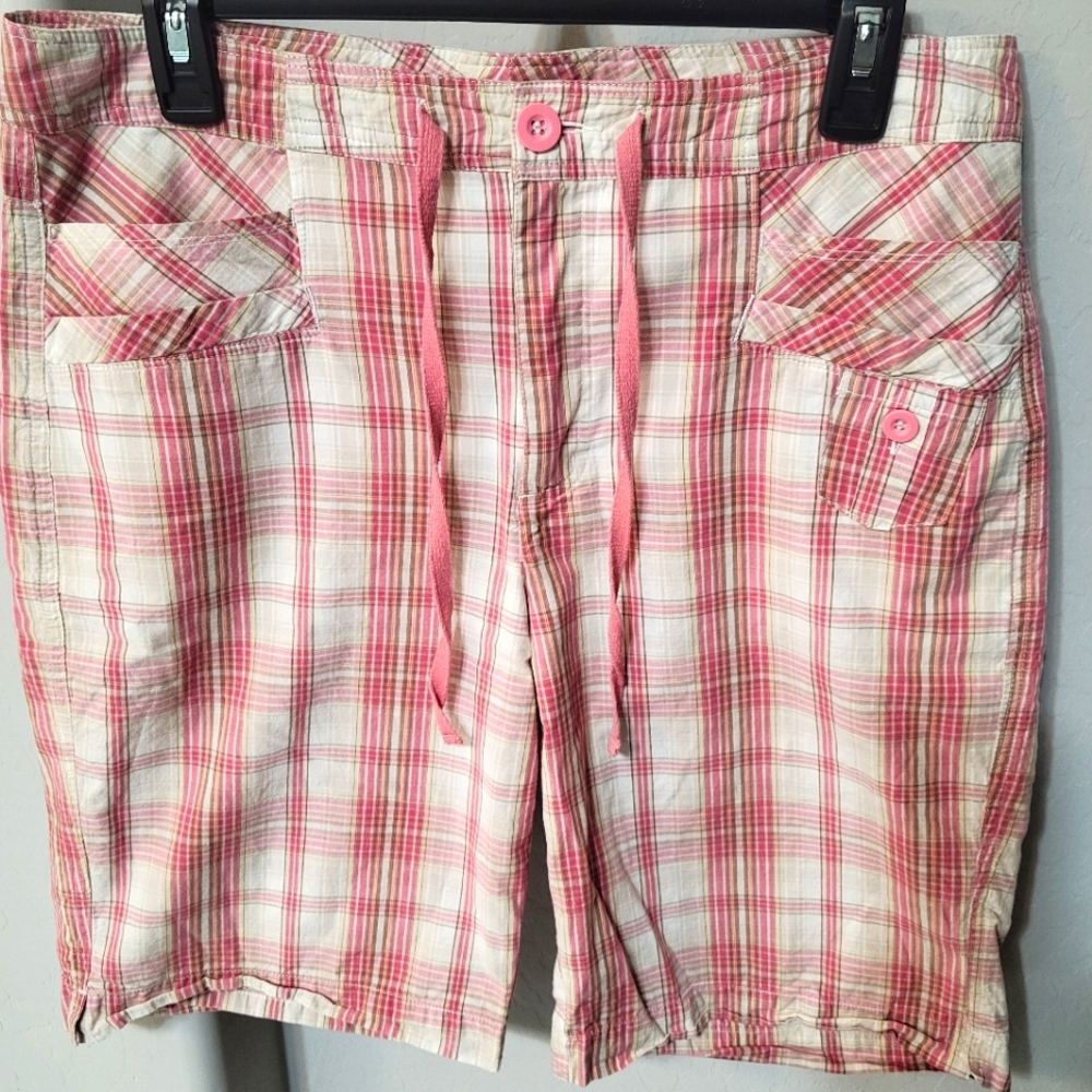 Lee size 10 shorts